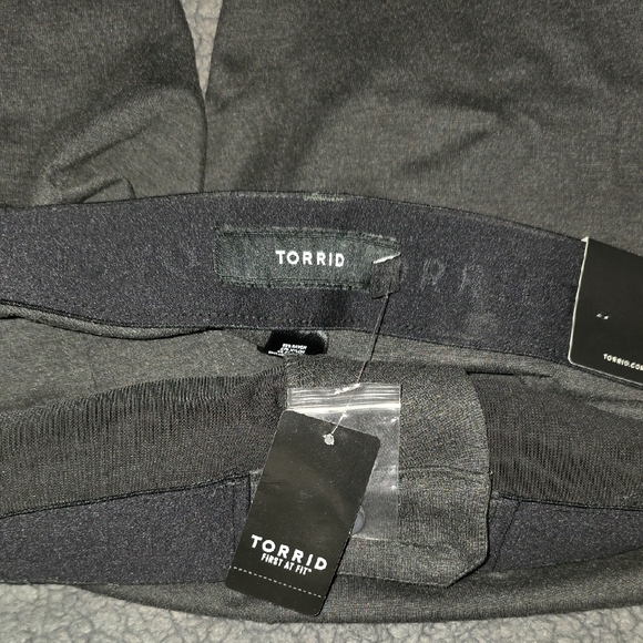 Torrid Size 16 Charcoal Tailored Trouser Stretchy Skinny Pants Elastic Waistband - Picture 6 of 11